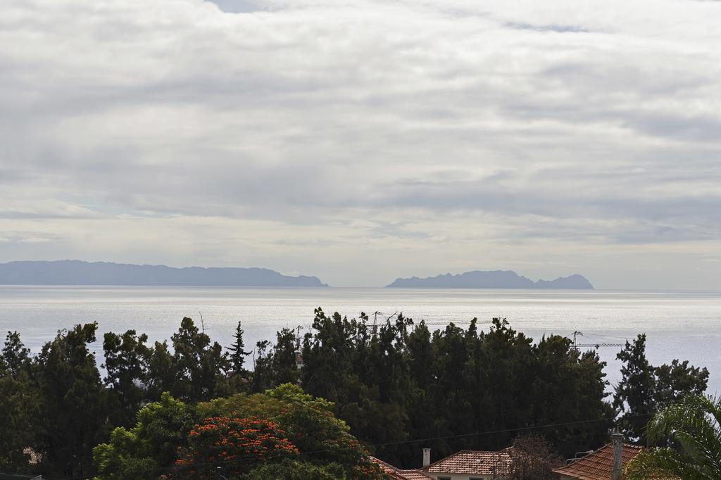 Barreiros I By An Island Apart Funchal  Exterior photo